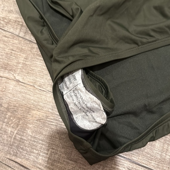 NWOT!! Black Label Ralph Lauren - Twist-Front Cutout Halter One-Piece - 18W - Picture 7 of 10